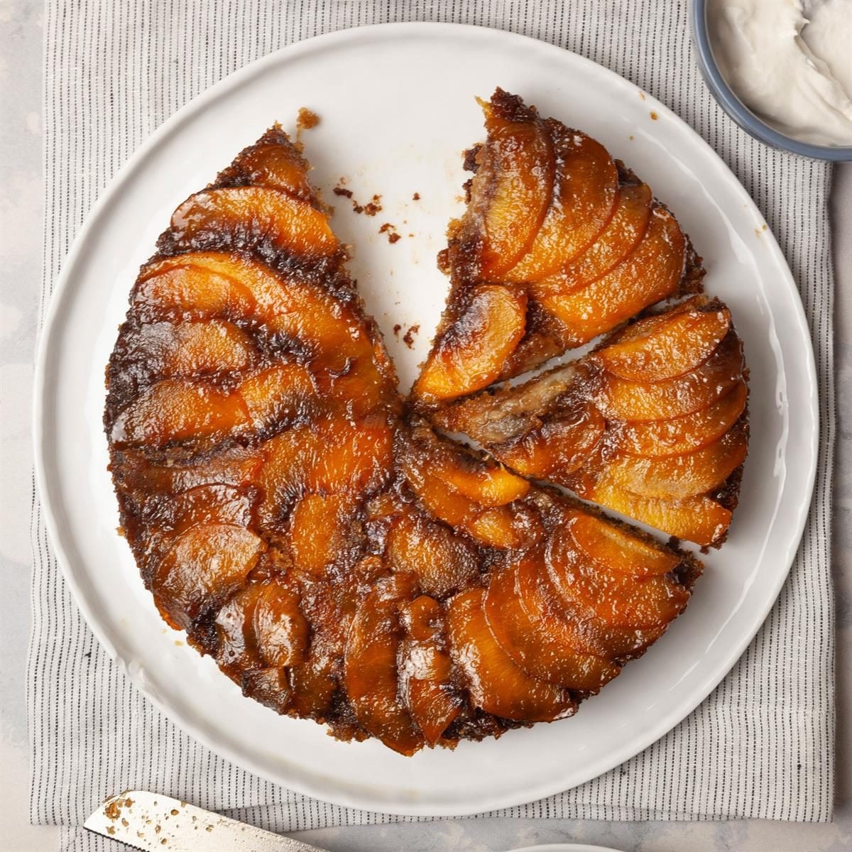 Year-Round Treat: Nostalgic Peach Upside-Down Cake Recipe